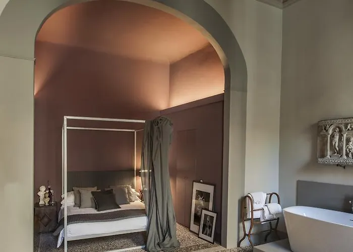 Casa Botticelli Hotel 3*